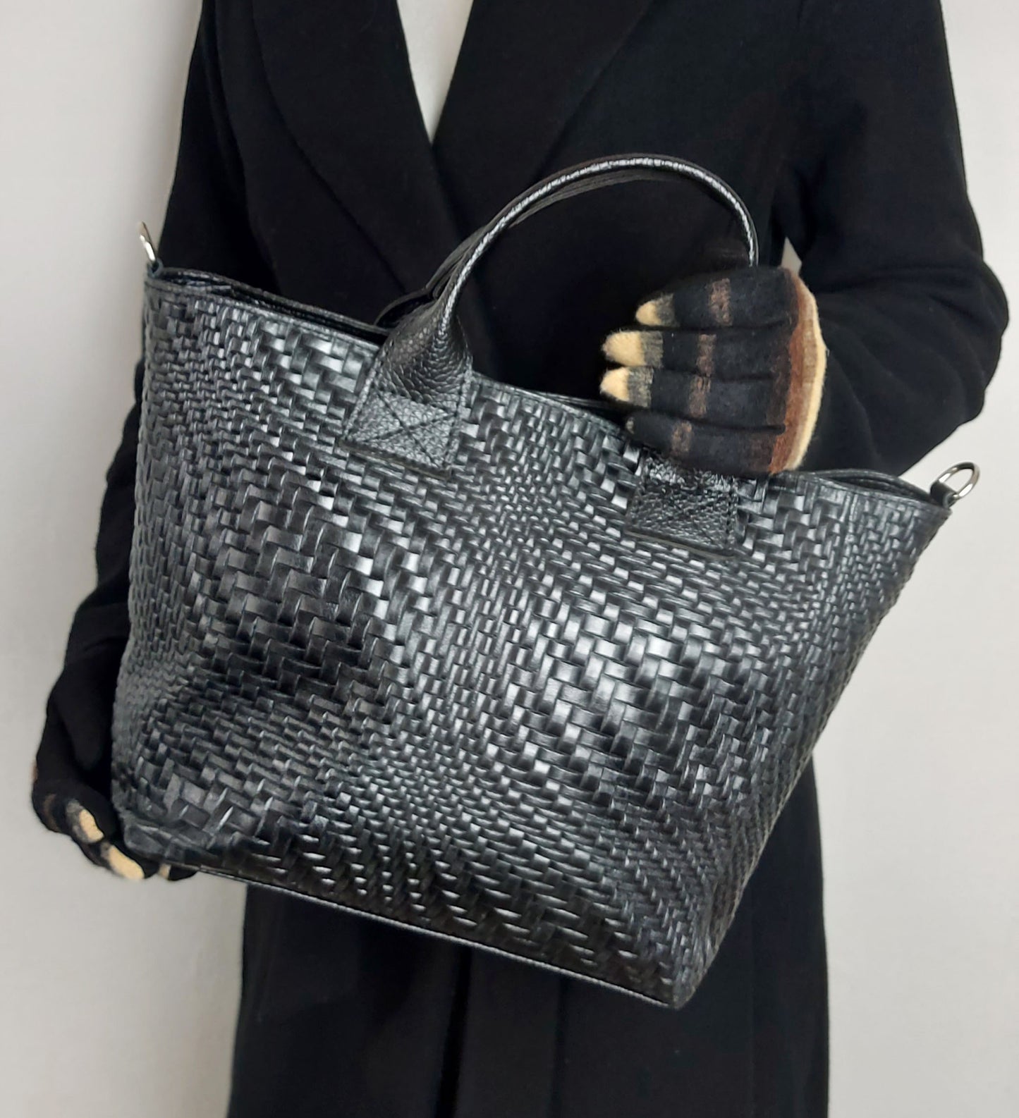 Black Leather Structured Handbag Shoulder Tote Grab Bag