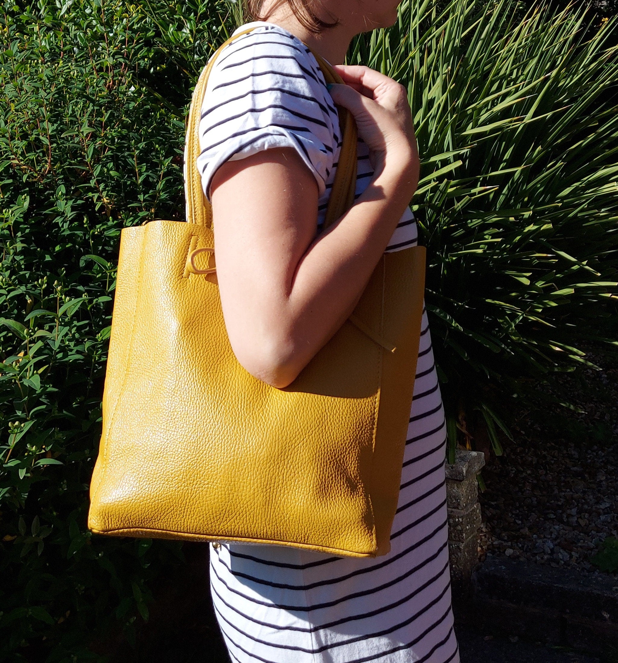 Transport tote bag best sale